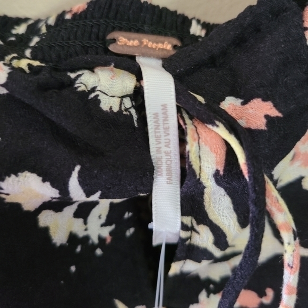 Free People Hilary Printed Top Black Combo NWT - Picture 6 of 8